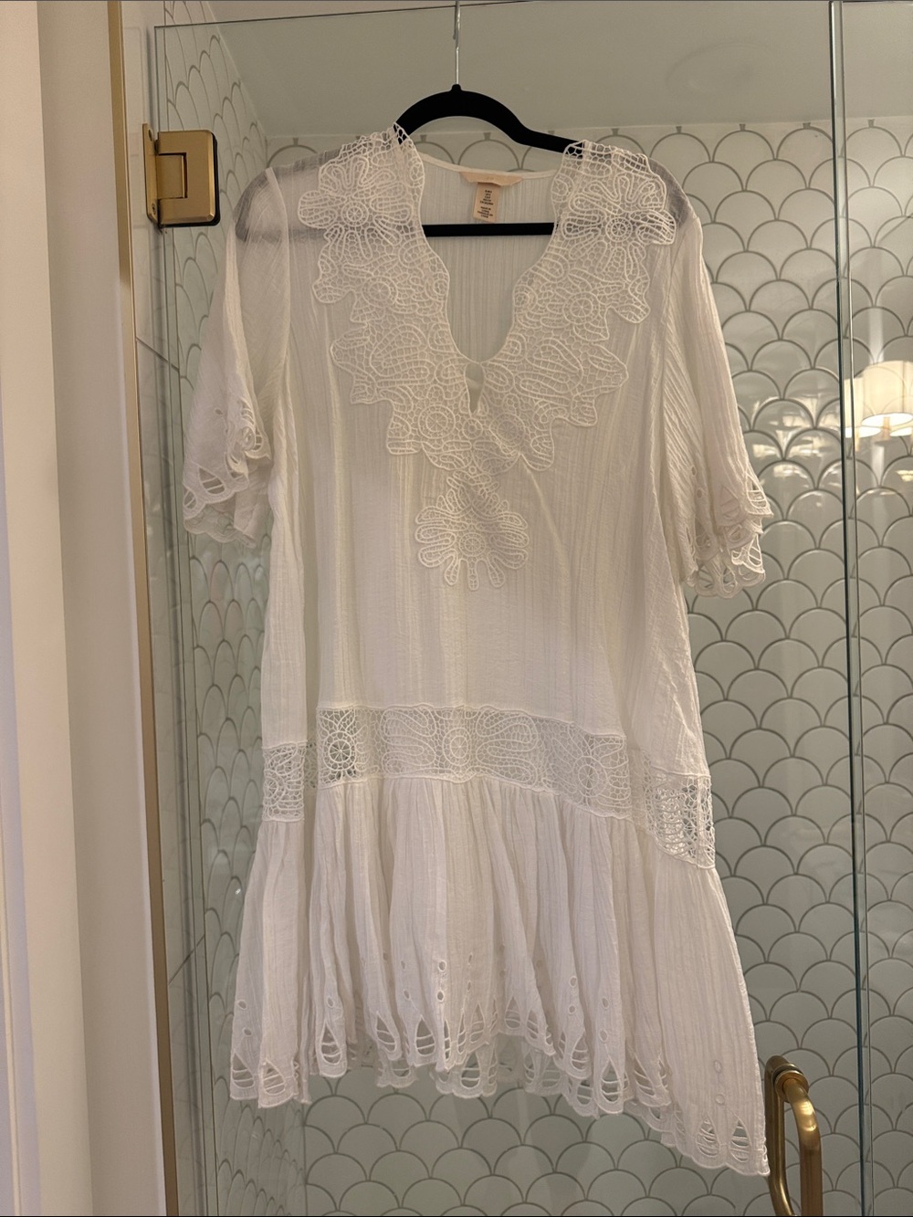 White Lace V-Neck Tunic Dress- size S